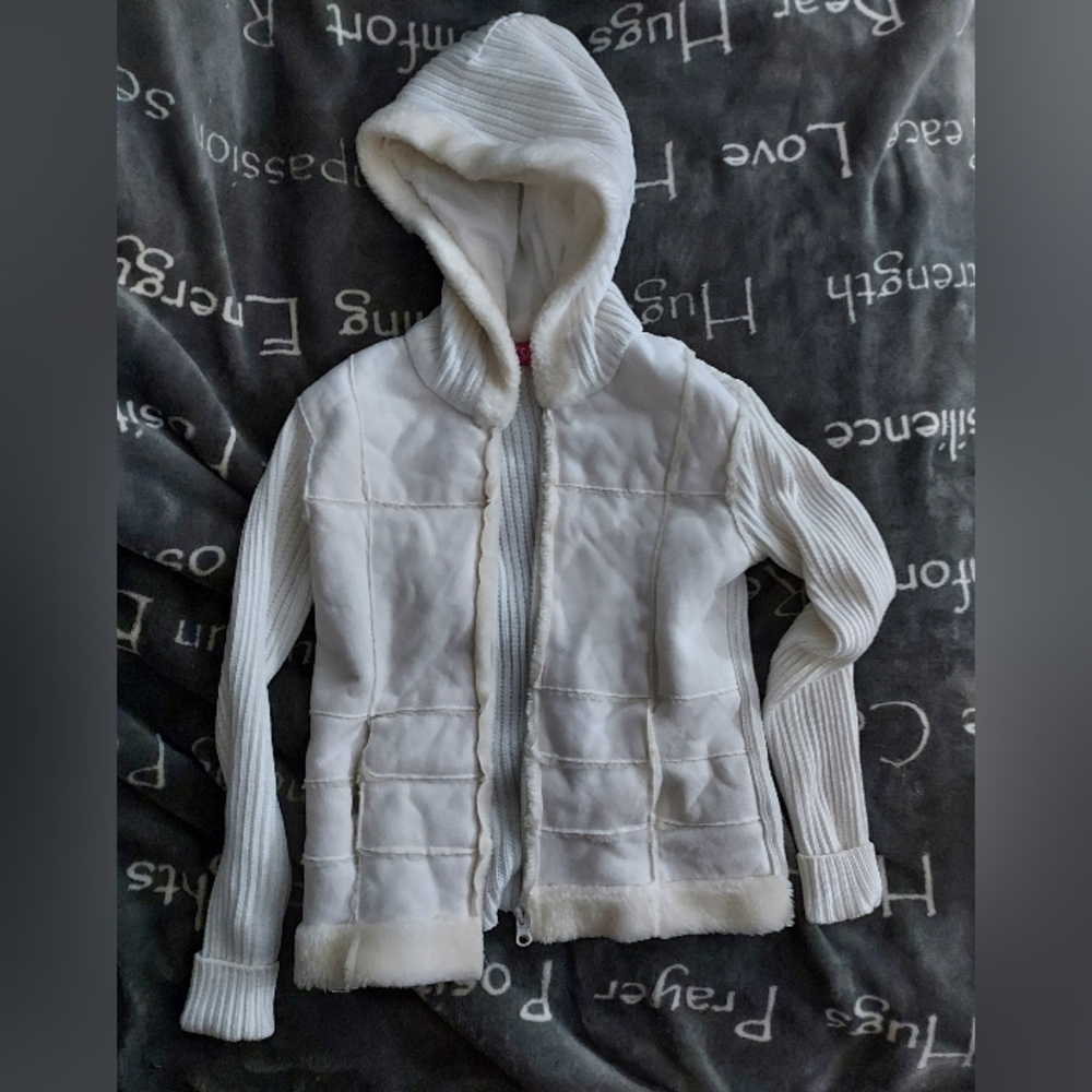 3/20$*Say what? Sweater coat/cardigan size medium